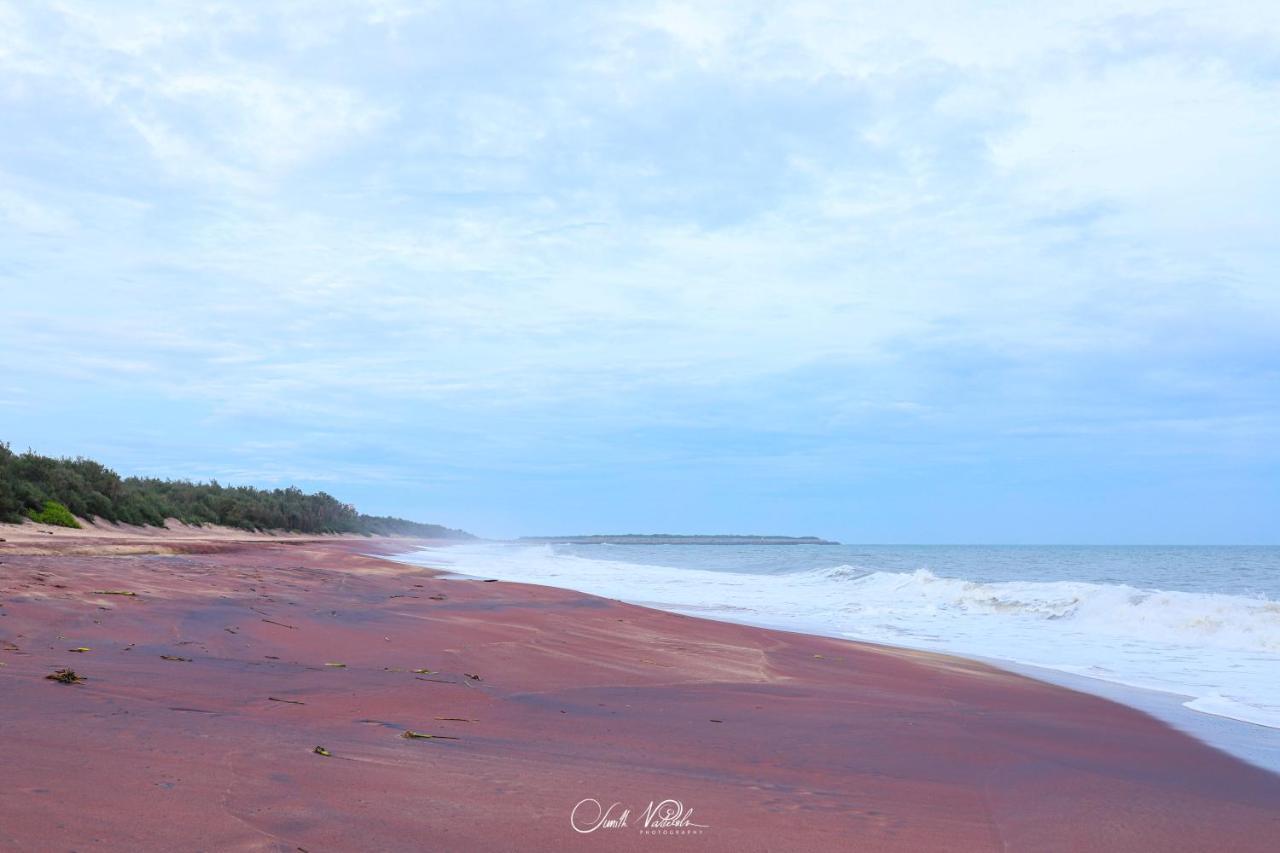 Ceylonta Beach Resort And Spa Hambantota Exterior foto